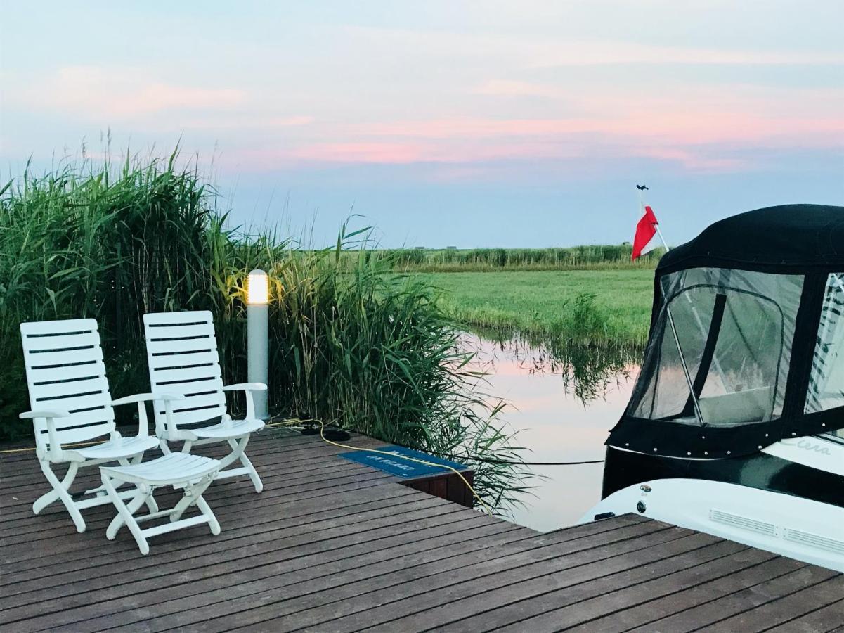 Baltic Waterfront Yacht House Hotell Świnoujście Exteriör bild