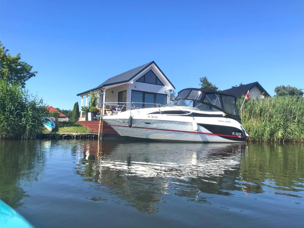 Baltic Waterfront Yacht House Hotell Świnoujście Exteriör bild
