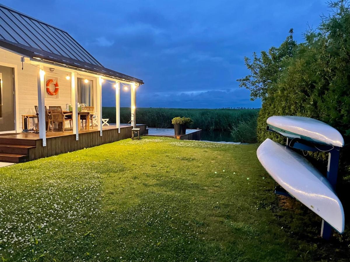 Baltic Waterfront Yacht House Hotell Świnoujście Exteriör bild